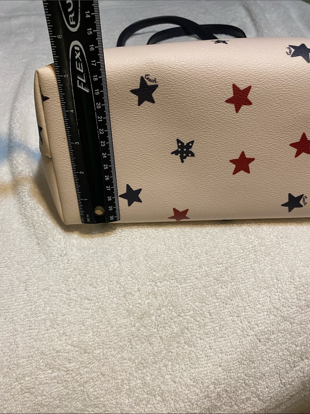 Coach Star Gallery Tote - Picture 2 of 14